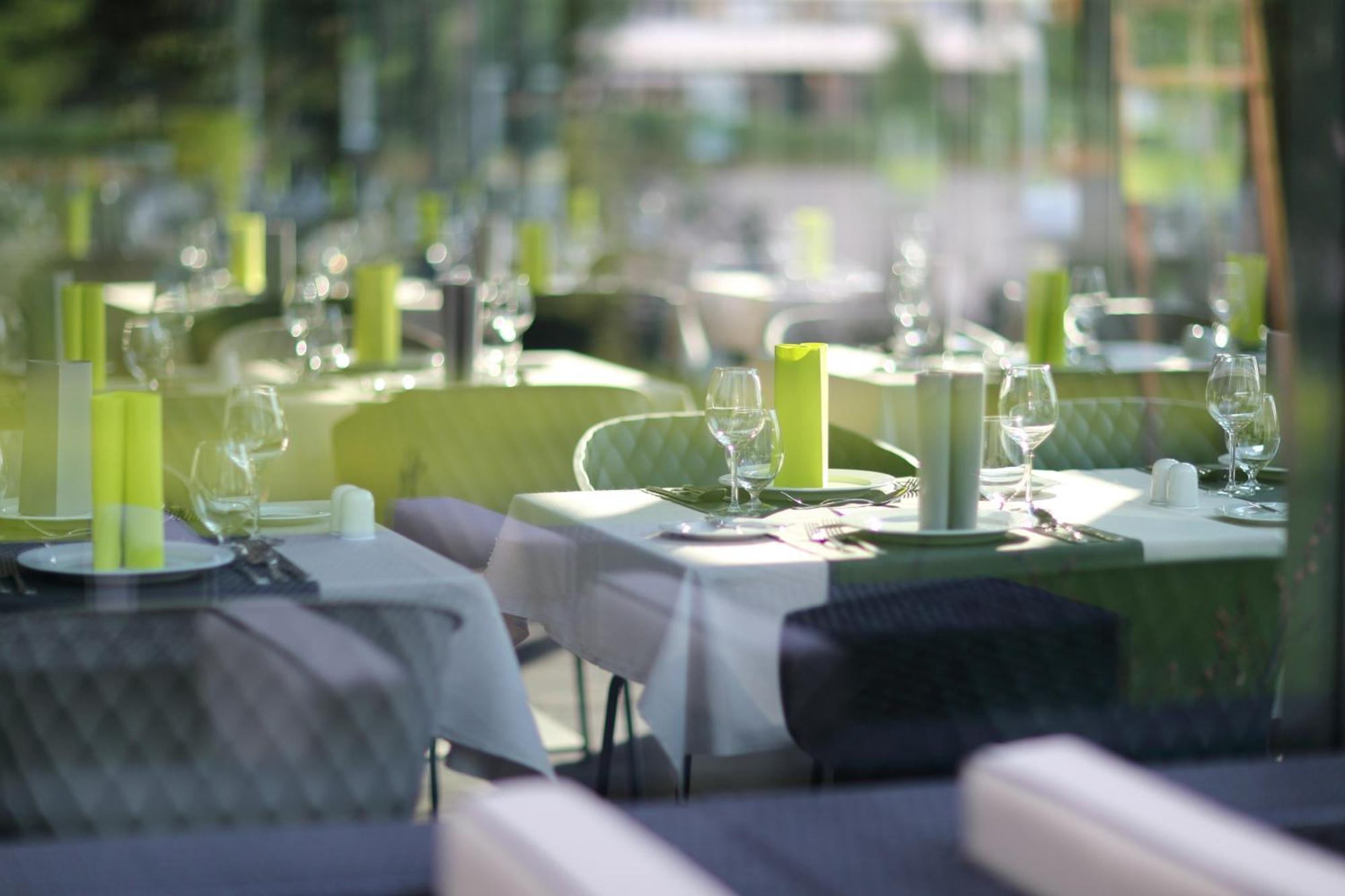 Best Western Plus Lakeside Hotel Székesfehérvár Εξωτερικό φωτογραφία